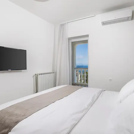 Apartment Garden With Pool Opatija