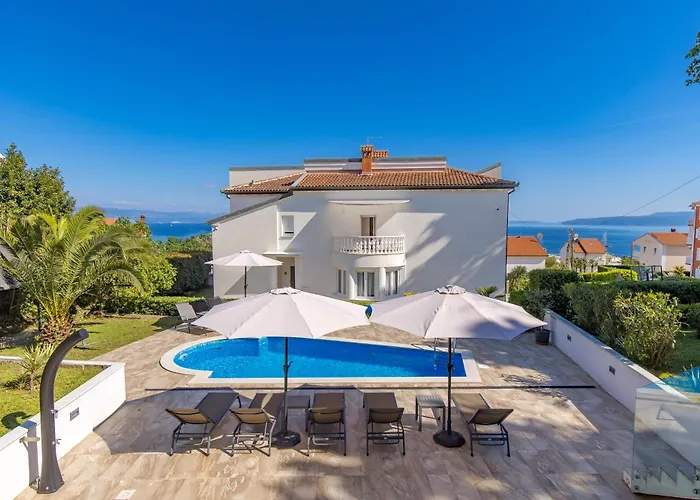 Garden With Pool Opatija