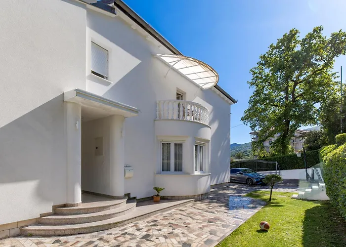 Garden With Pool Apartamento *