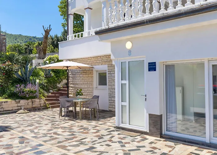 Apartamento Garden With Pool Opatija