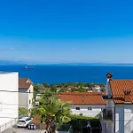 Garden With Pool Apartman Opatija