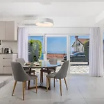 Garden With Pool Apartman Opatija
