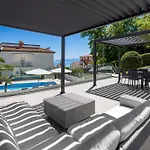 Garden With Pool Apartman