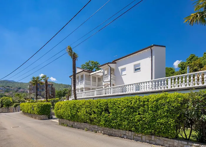 Garden With Pool Appartamento